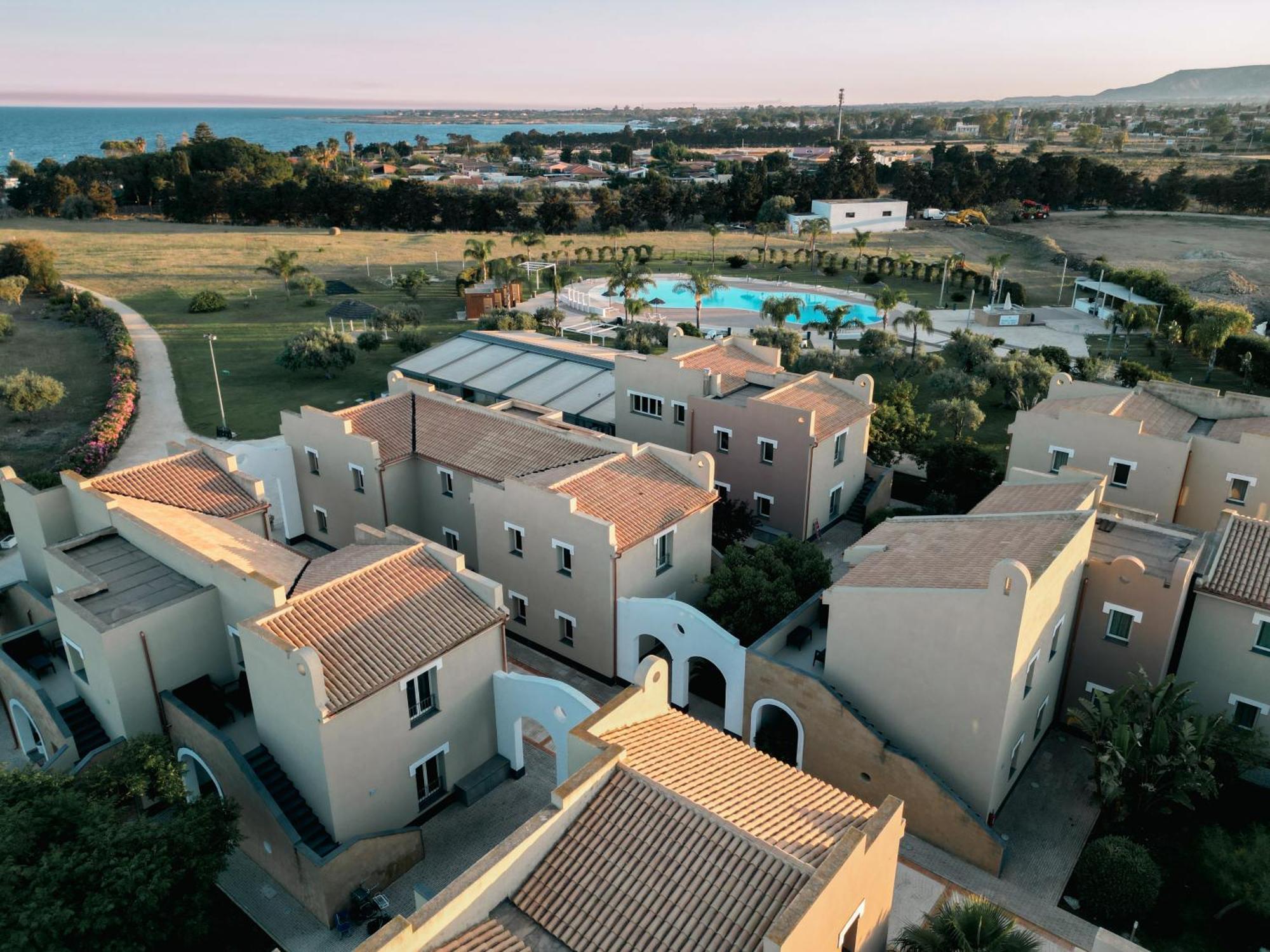 فانوسا Residence Archimede المظهر الخارجي الصورة
